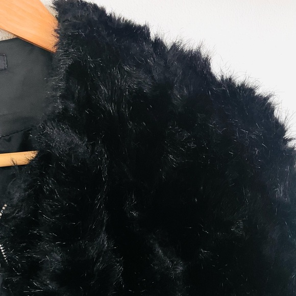 Zara Trf Outerwear Fuzzy Faux Fur Collarless Zip Front Coat in Black Size S EUC - Picture 7 of 16
